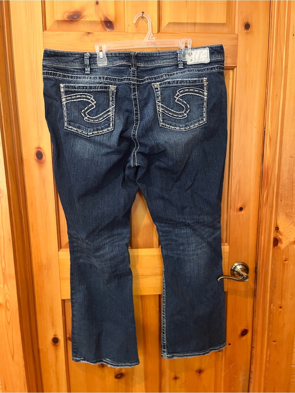 Silver Jeans Women's Dark Indigo Bootcut Jeans - Picture 2 of 7